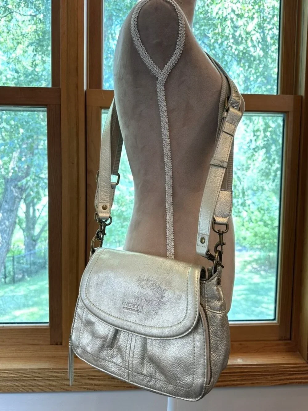 American Leather Co. Silver Metallic Leather Crossbody Shoulder Bag